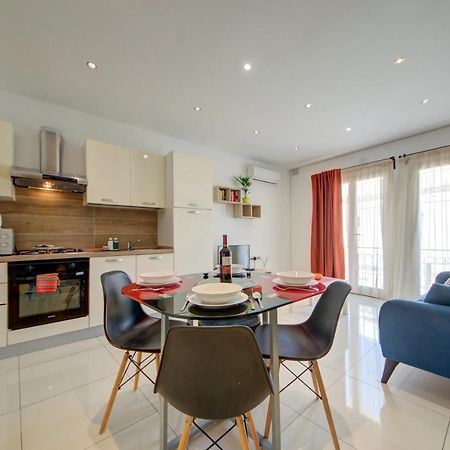 Sapphire Court 2 Bedroom Apartments By Shortletsmalta Sliema Exterior photo